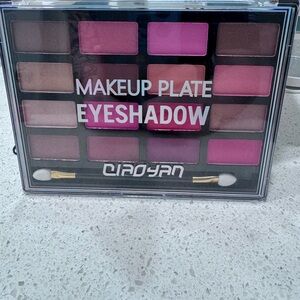 Pink and Brown Eyeshadow Palette
